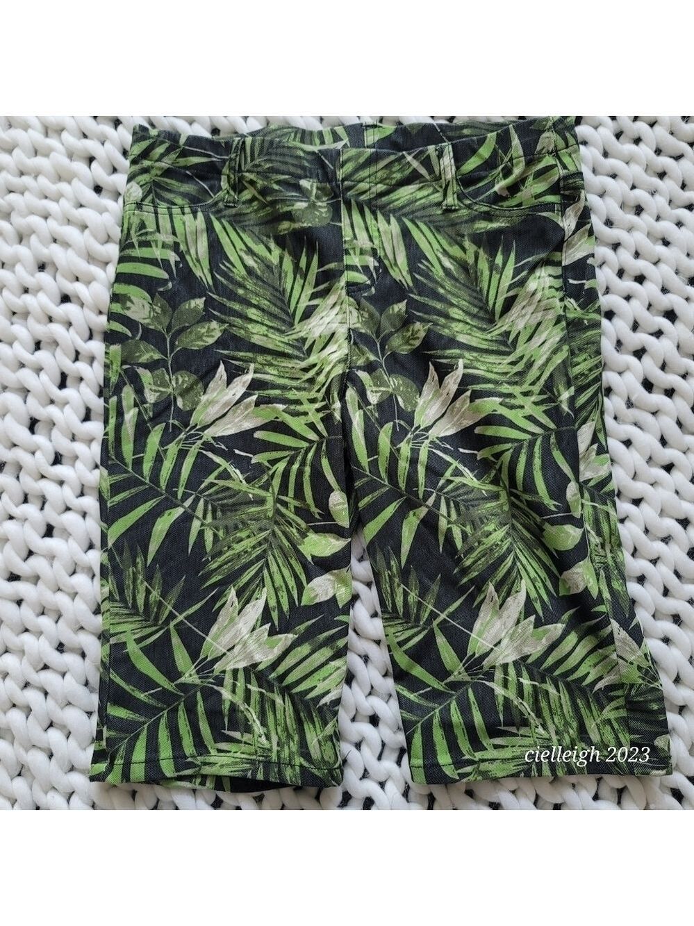 *4 for $25* George leafy Bermuda shorts